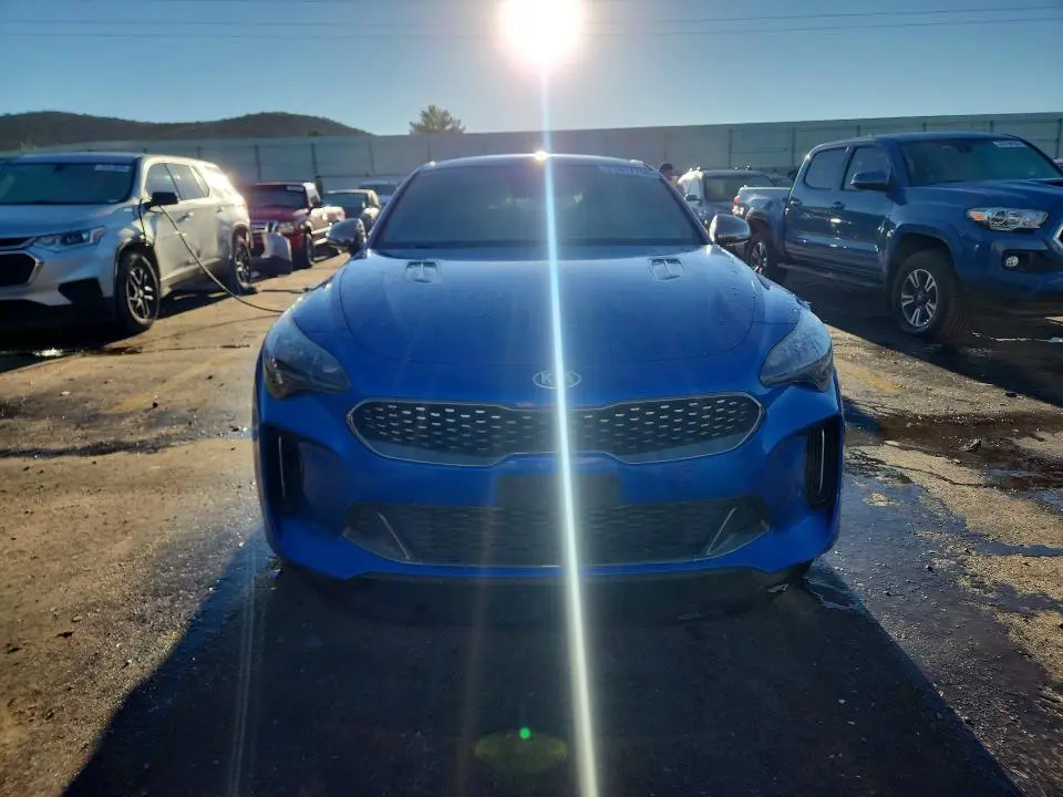 2018 KIA STINGER GT  