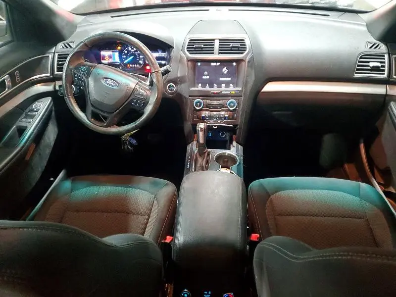 2017 FORD EXPLORER XLT  