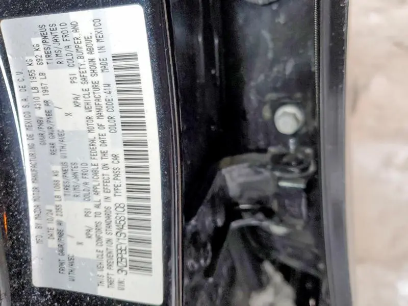 2025 MAZDA 3 PREMIUM PLUS  