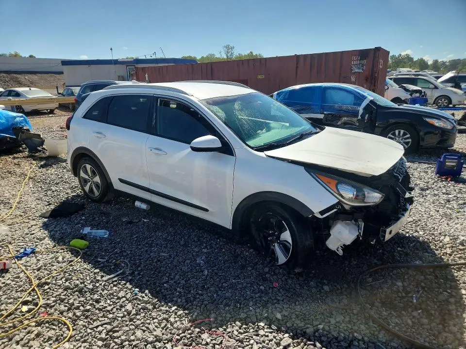 2018 KIA NIRO LX  