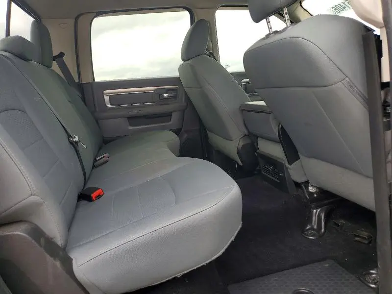 2016 RAM 2500 SLT  
