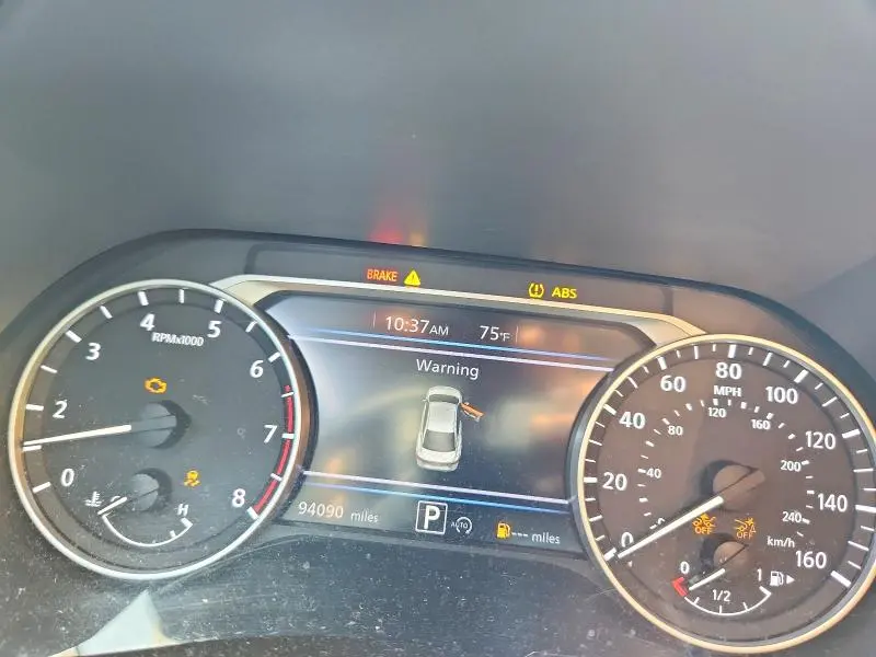 2024 NISSAN SENTRA SV  
