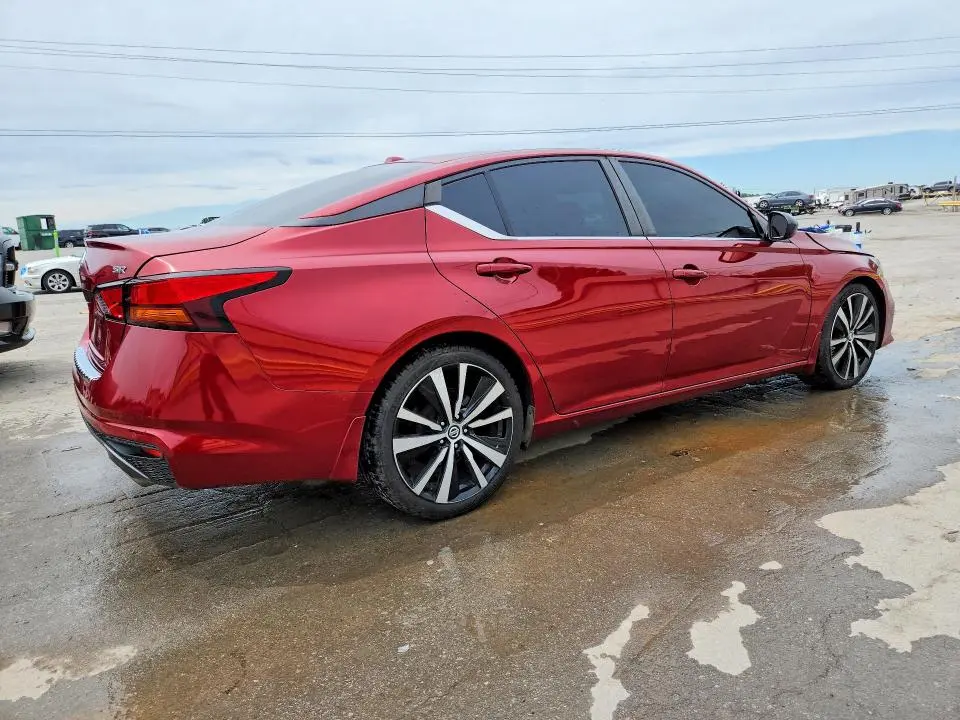 2020 NISSAN ALTIMA SR  