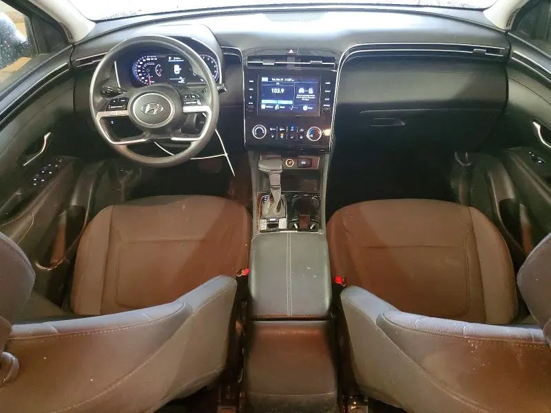 2022 HYUNDAI TUCSON SE  