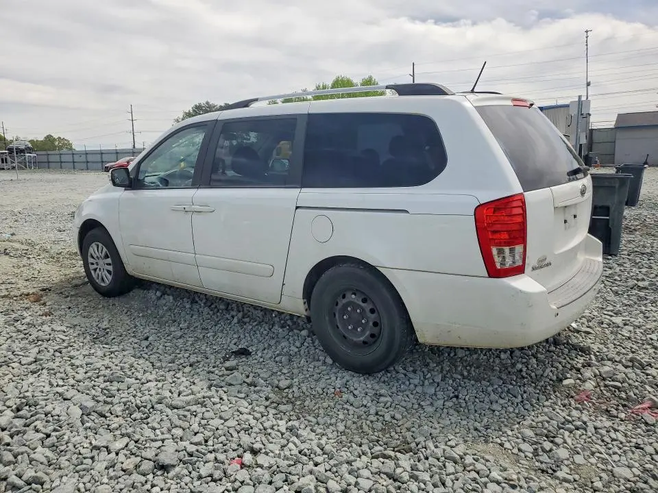 2011 KIA SEDONA LX  
