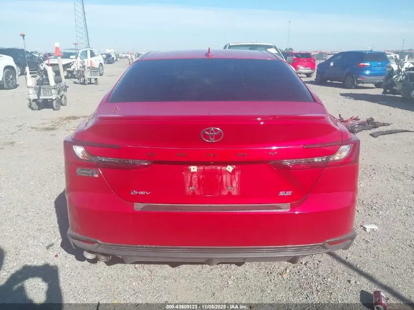 2025 TOYOTA CAMRY SE