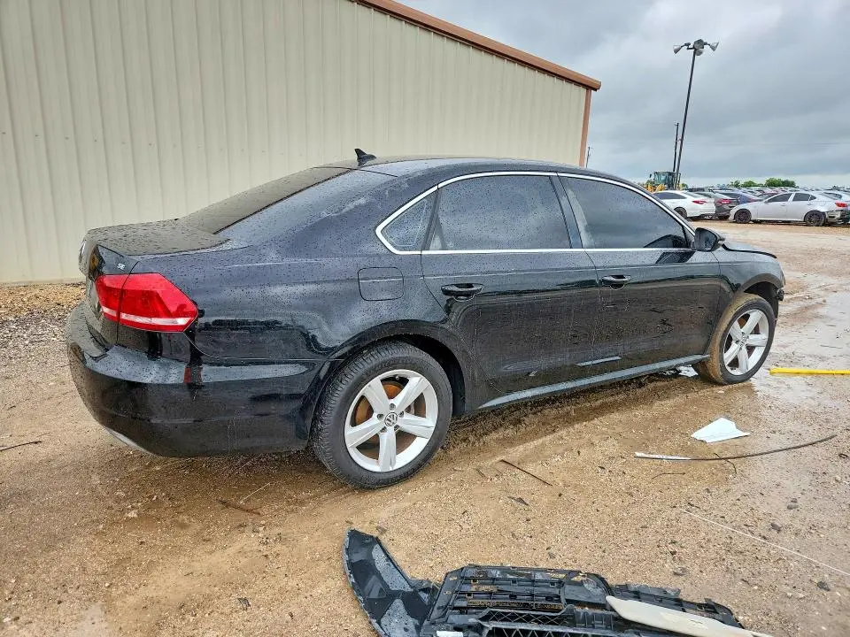 2012 VOLKSWAGEN PASSAT SE  
