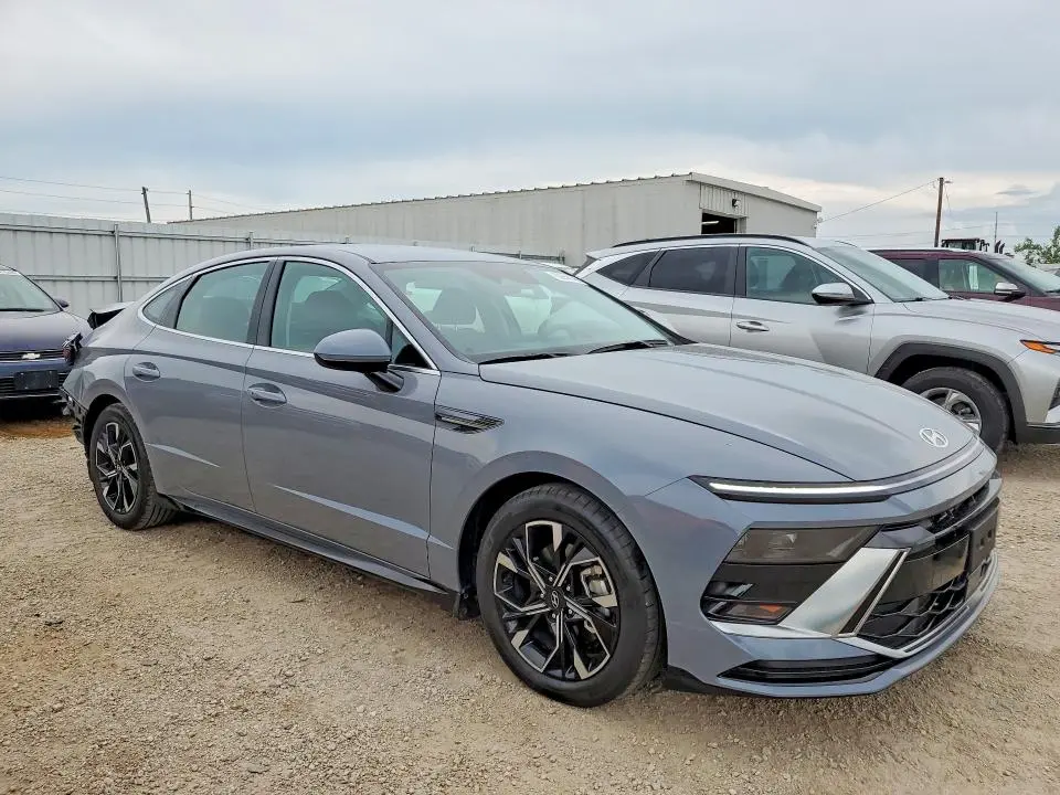 2024 HYUNDAI SONATA   
