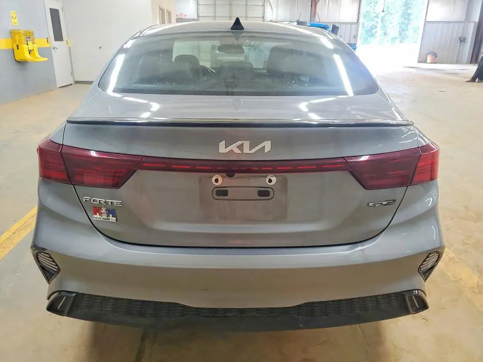2022 KIA FORTE GT LINE  