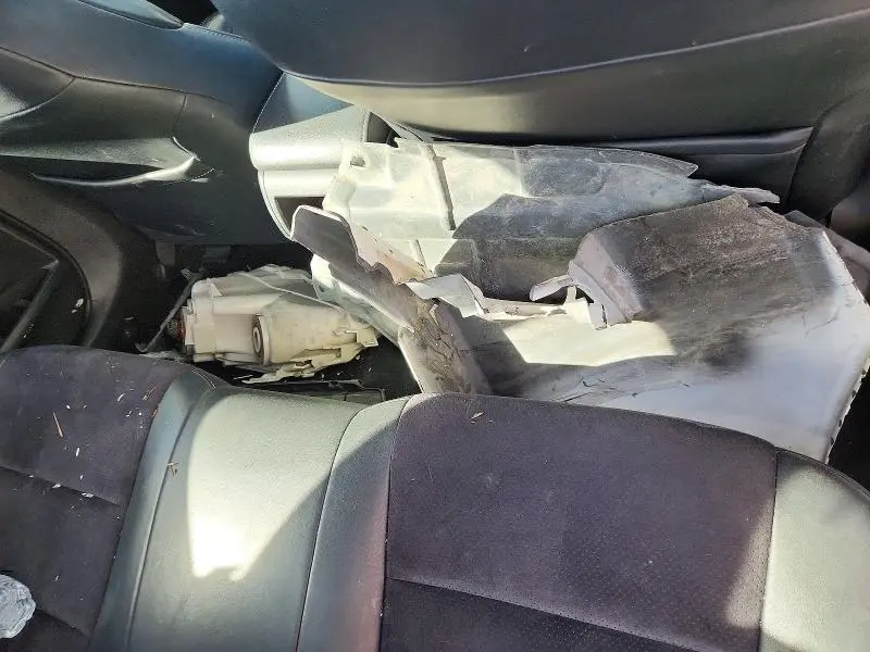 2012 TOYOTA CAMRY SE V6  
