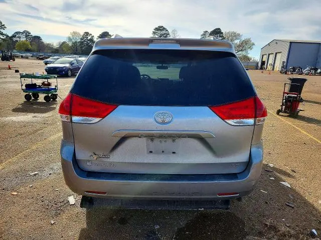 2014 TOYOTA SIENNA LE MOBILITY 7-PASSENGER  