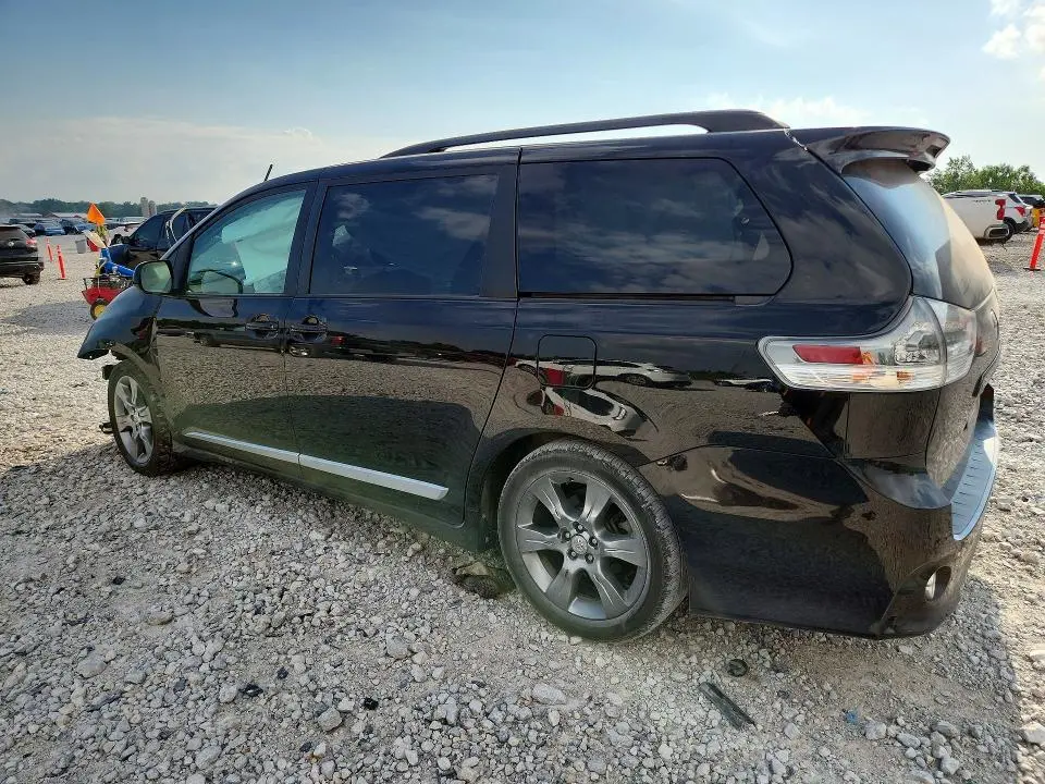 2011 TOYOTA SIENNA SPORT  