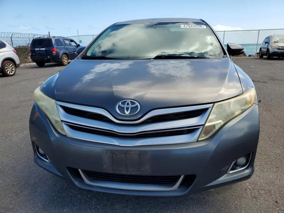 2013 TOYOTA VENZA LE  