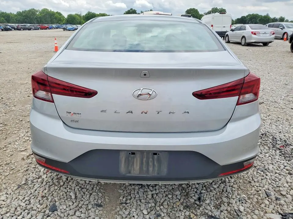 2020 HYUNDAI ELANTRA SE  