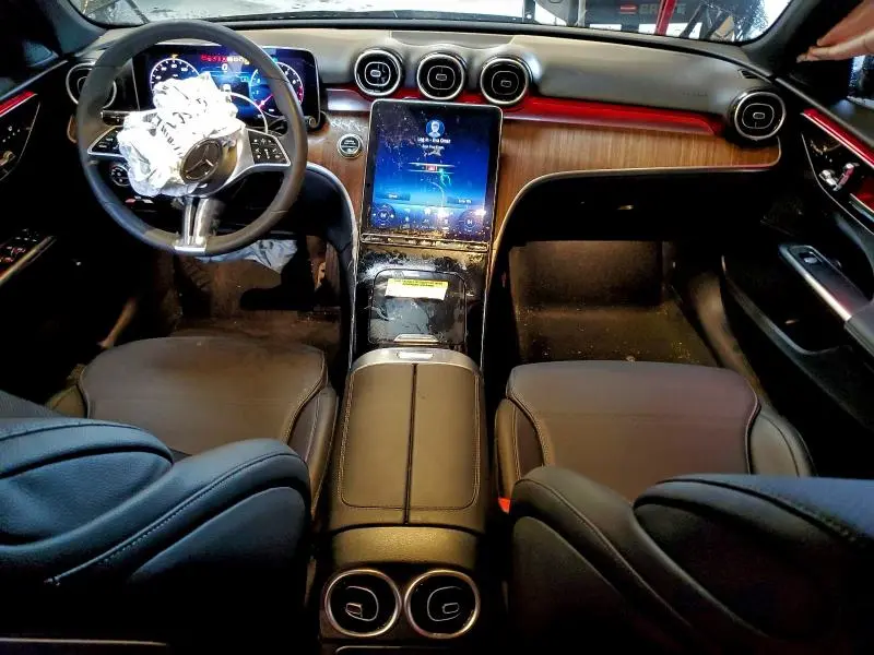 2024 MERCEDES-BENZ C 300  