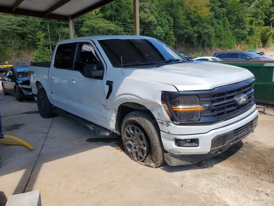 2025 FORD F150 XLT  