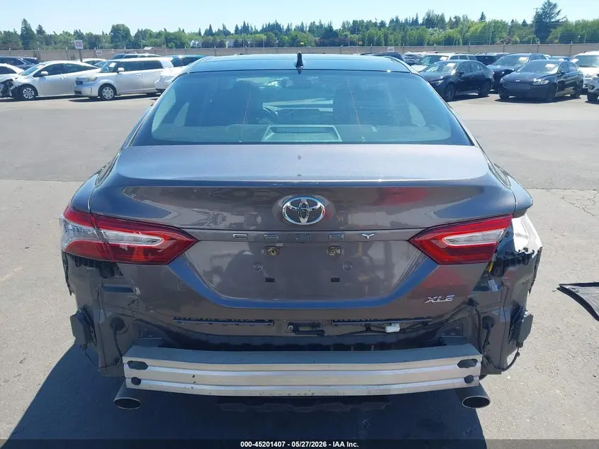 2019 TOYOTA CAMRY XLE V6