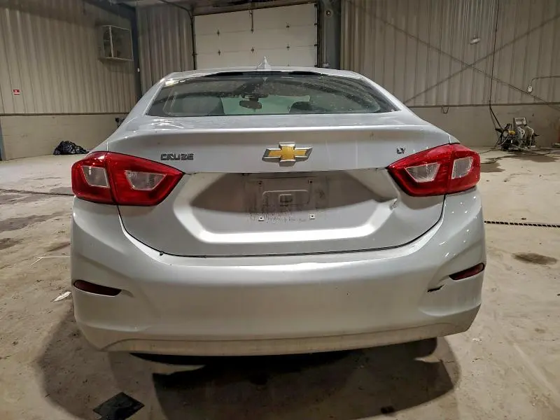 2016 CHEVROLET CRUZE LT  