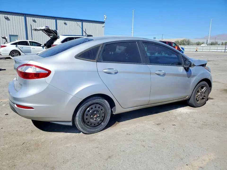 2017 FORD FIESTA SE  