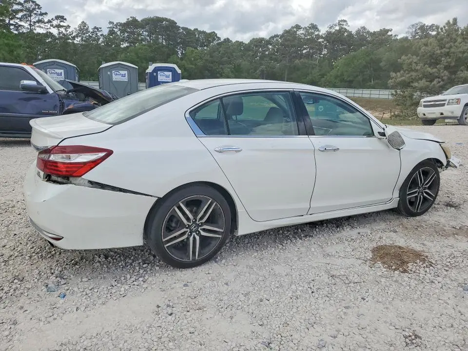 2017 HONDA ACCORD TOURING  