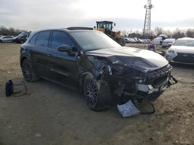 2019 PORSCHE CAYENNE   