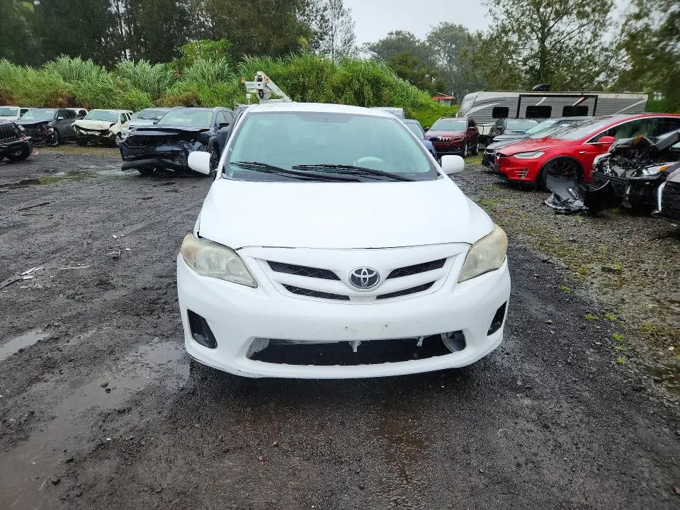 2011 TOYOTA COROLLA BASE  