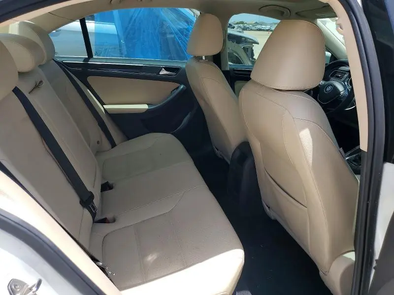 2017 VOLKSWAGEN JETTA SEL  