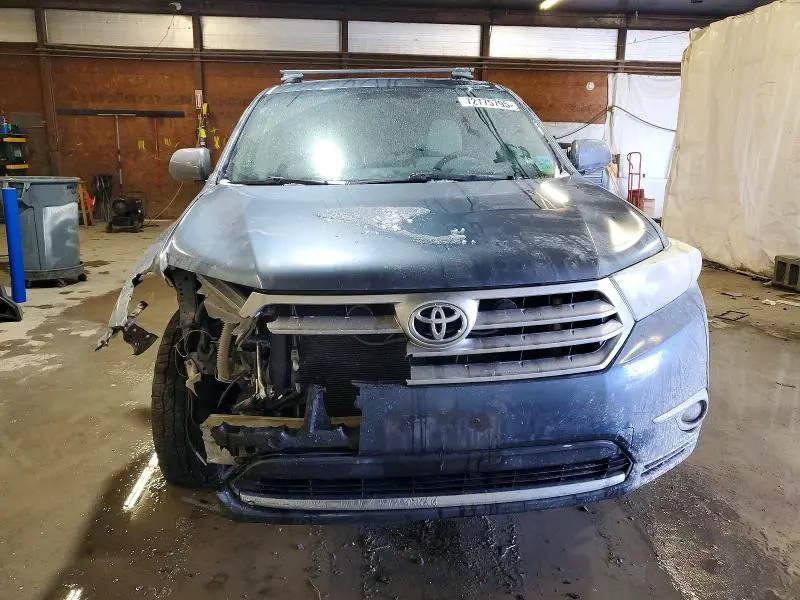 2011 TOYOTA HIGHLANDER BASE  