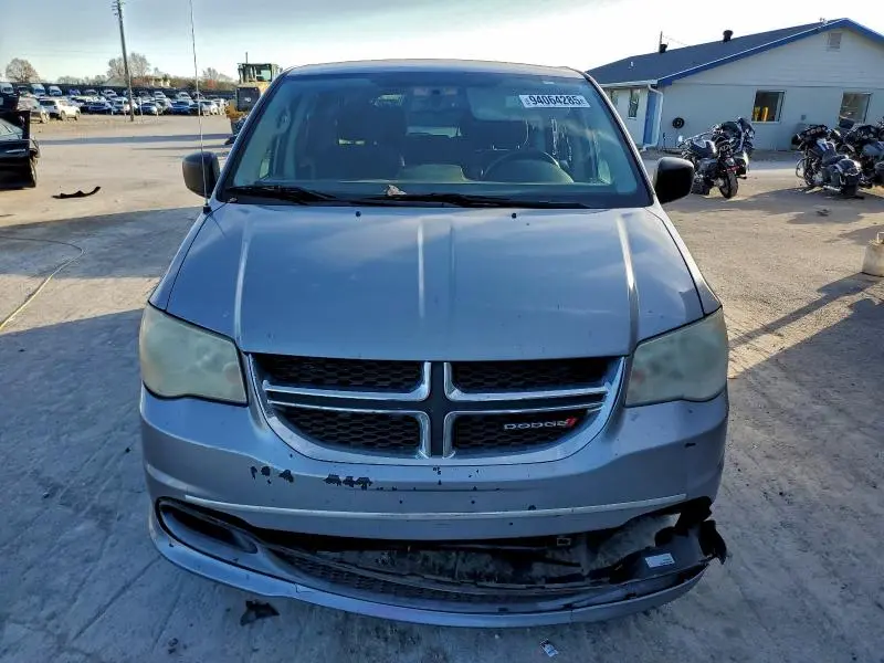 2013 DODGE GRAND CARAVAN SE  