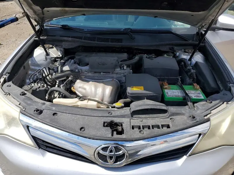2014 TOYOTA CAMRY XLE  