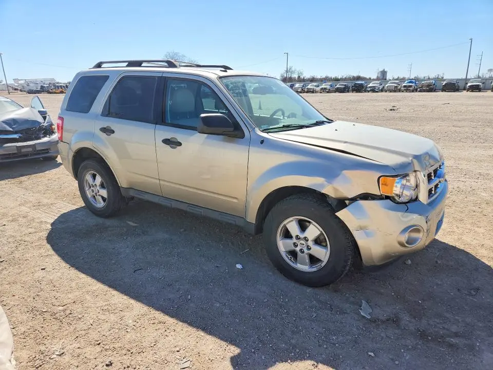 2012 FORD ESCAPE XLT  