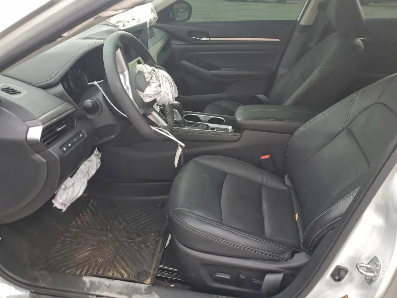 2024 NISSAN ALTIMA SL  