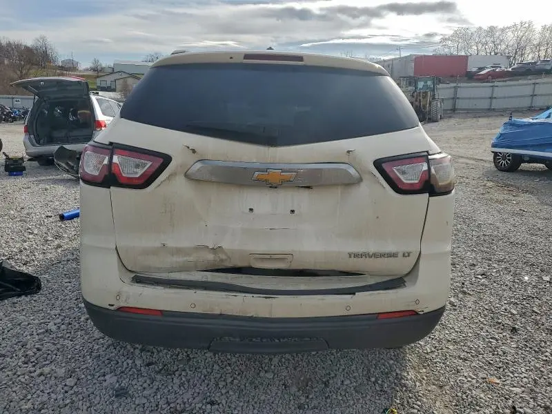 2014 CHEVROLET TRAVERSE LT  