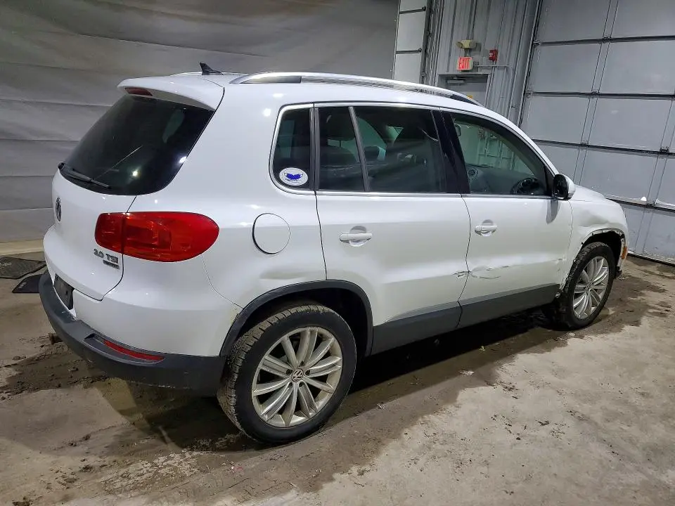 2014 VOLKSWAGEN TIGUAN S  