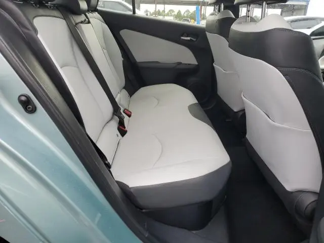 2017 TOYOTA PRIUS   