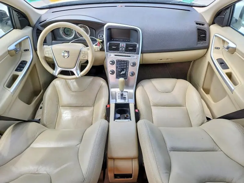 2012 VOLVO XC60 3.2  
