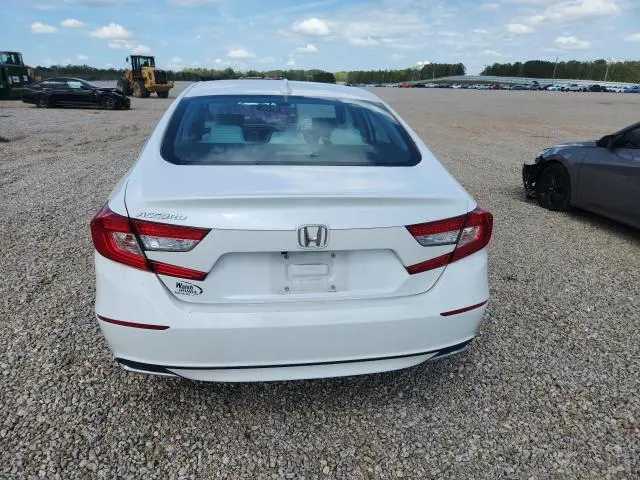 2022 HONDA ACCORD LX  