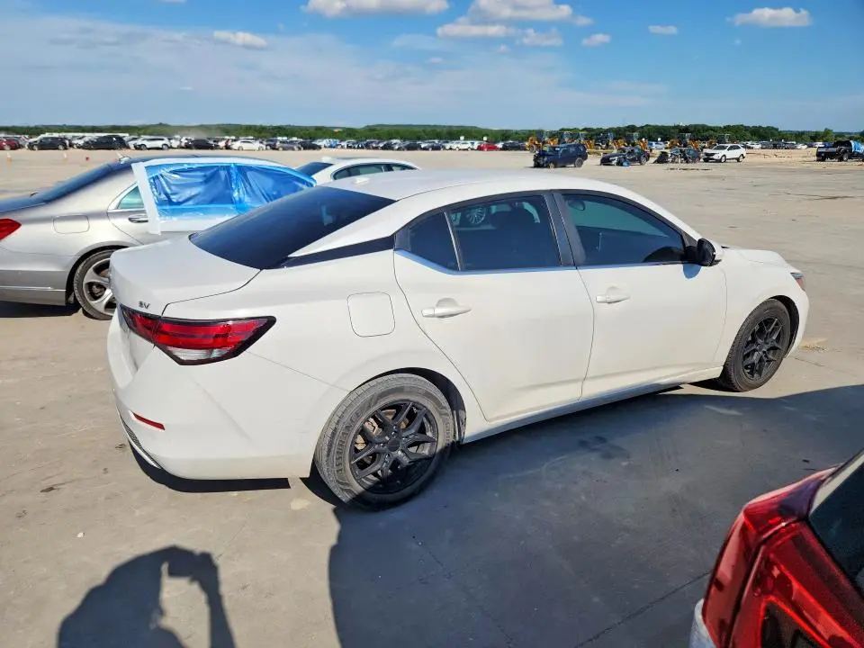 2020 NISSAN SENTRA SV  