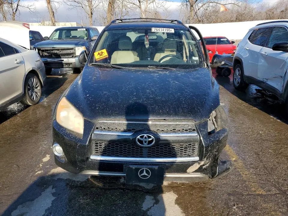 2011 TOYOTA RAV4 LIMITED  