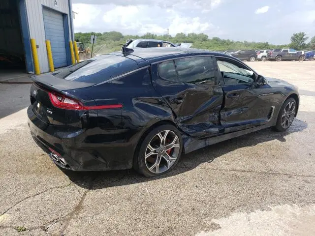 2019 KIA STINGER GT2  