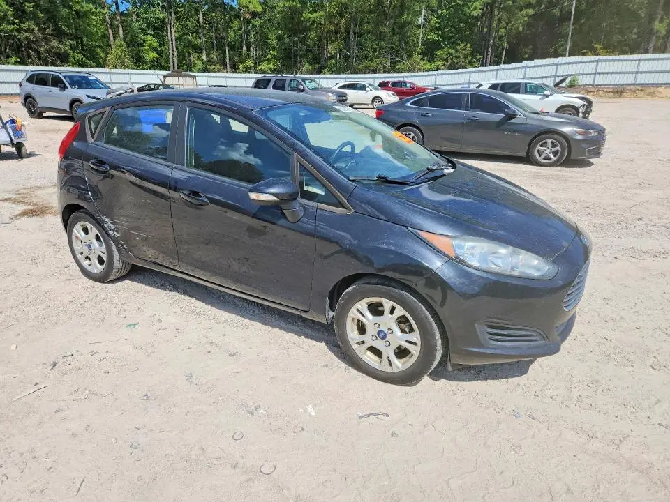 2015 FORD FIESTA SE  