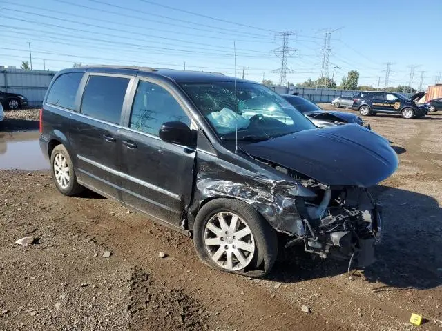 2013 CHRYSLER TOWN & COUNTRY TOURING  
