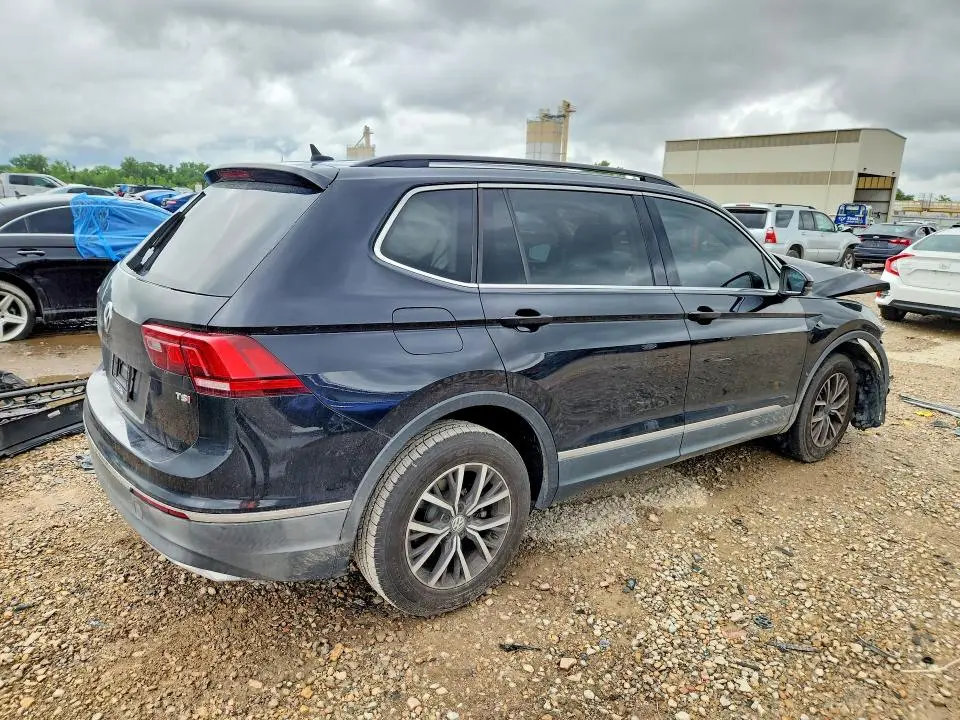2018 VOLKSWAGEN TIGUAN SE  