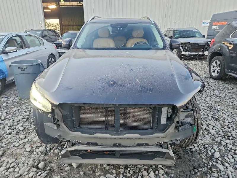 2016 VOLVO XC90 T6  
