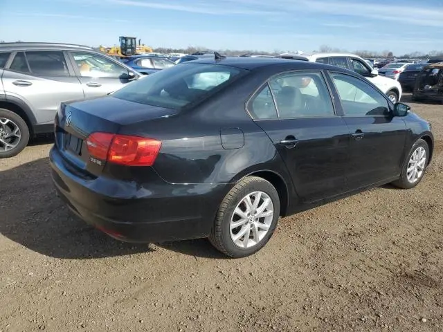 2011 VOLKSWAGEN JETTA SE  