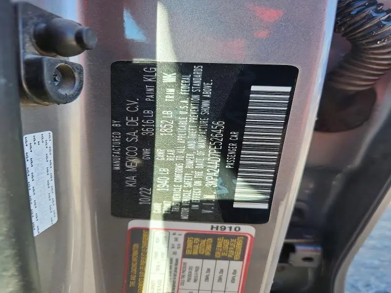 2023 KIA RIO S  