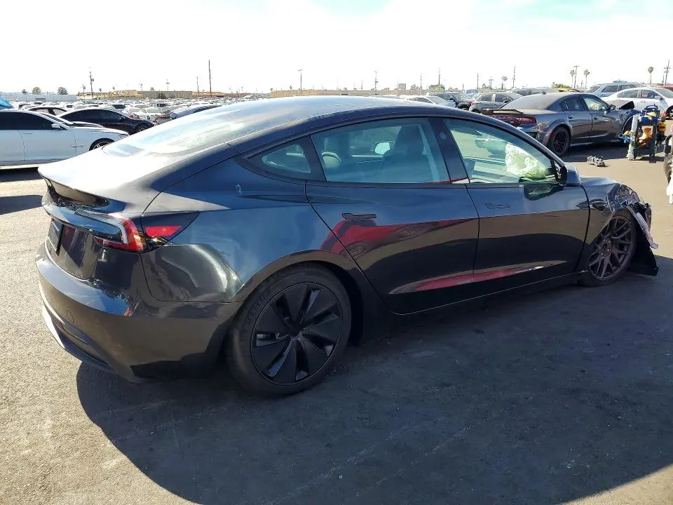 2026 TESLA MODEL 3   