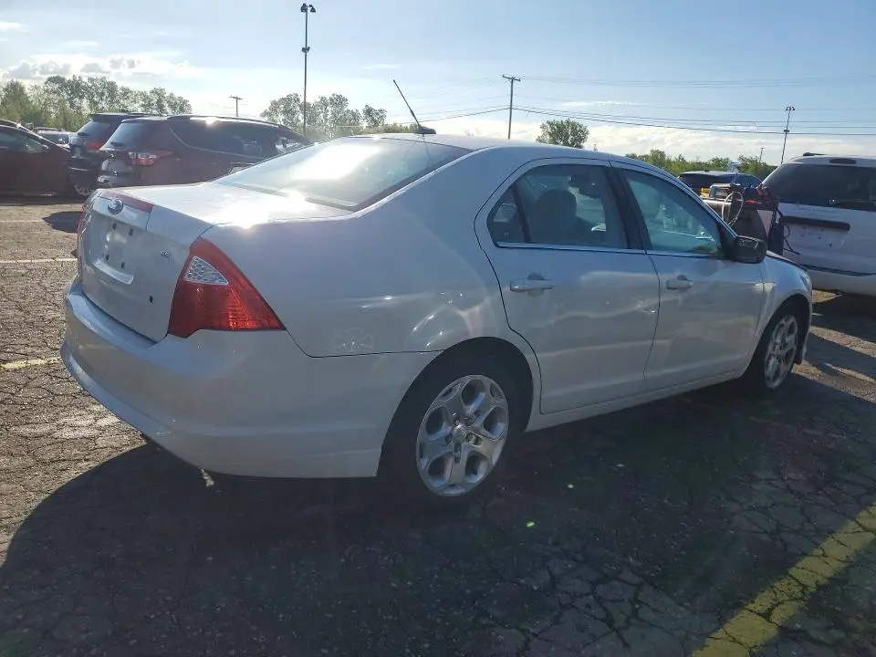 2010 FORD FUSION SE  