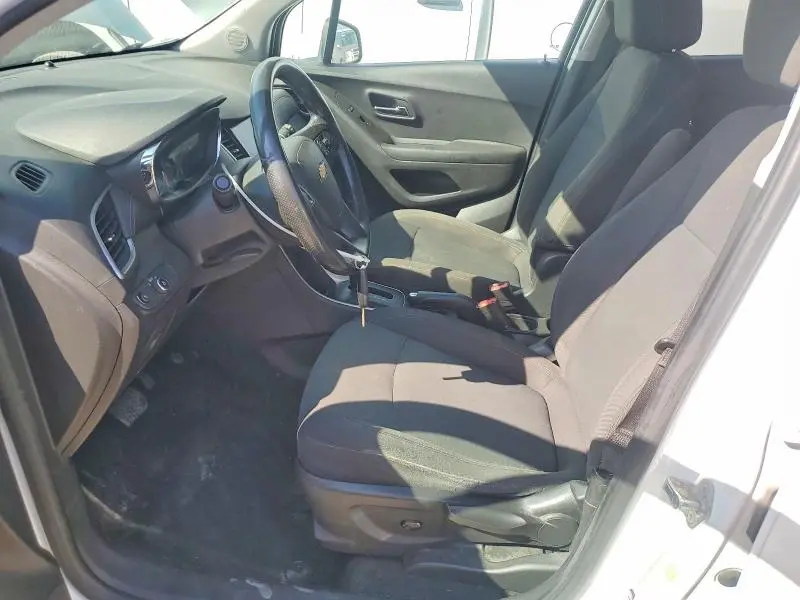 2021 CHEVROLET TRAX LS  