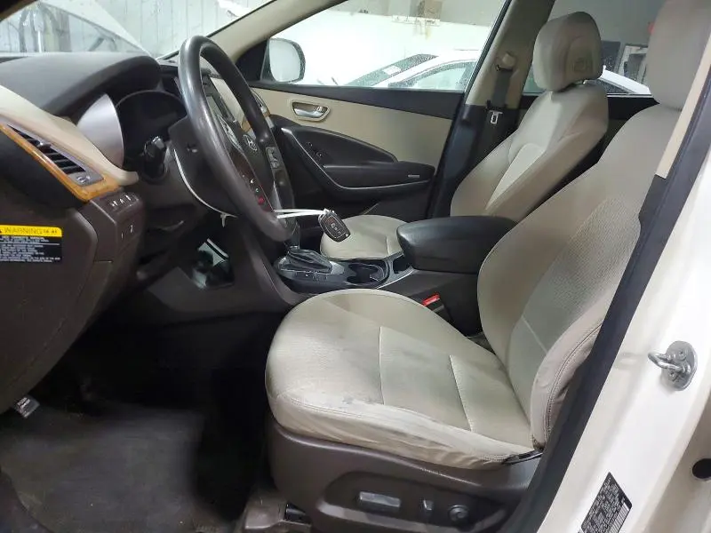2016 HYUNDAI SANTA FE SE  